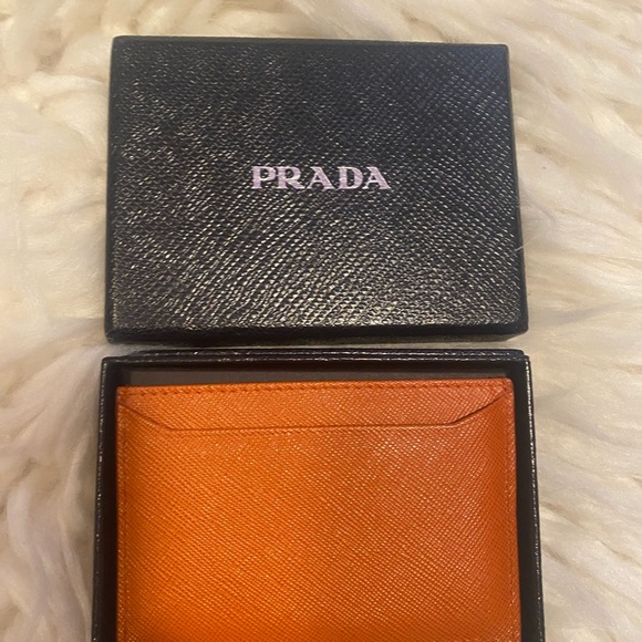 BRAND NEW Prada Cardholder - Picture 4 of 4